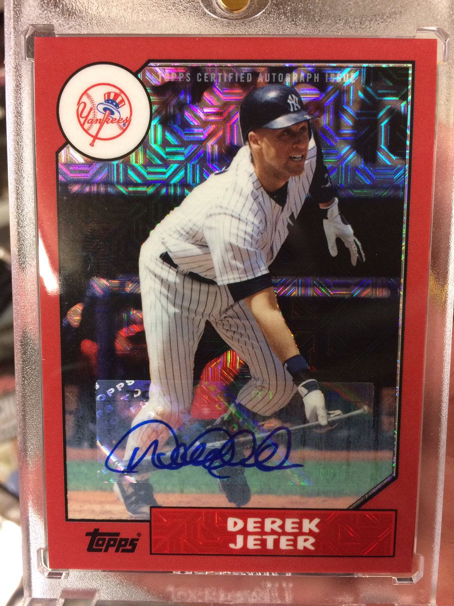 kythree23's tweet photo. LCS pull this morning!! Jeter Auto 2/5 jersey # @RbiCru7 @dwil66 @C_DeAnda2 @Mike__McKenna @yanxchick @TheIchiroVault https://t.co/Rt8D9Qamrk