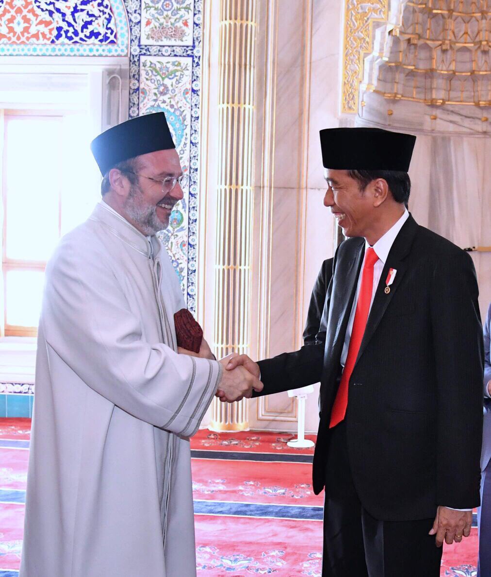 Masjid Kocatepe di Ankara Turki ini megah dan indah sekali. Mari kita perhatikan kondisi masjid2 tempat kita beribadah -Jkw