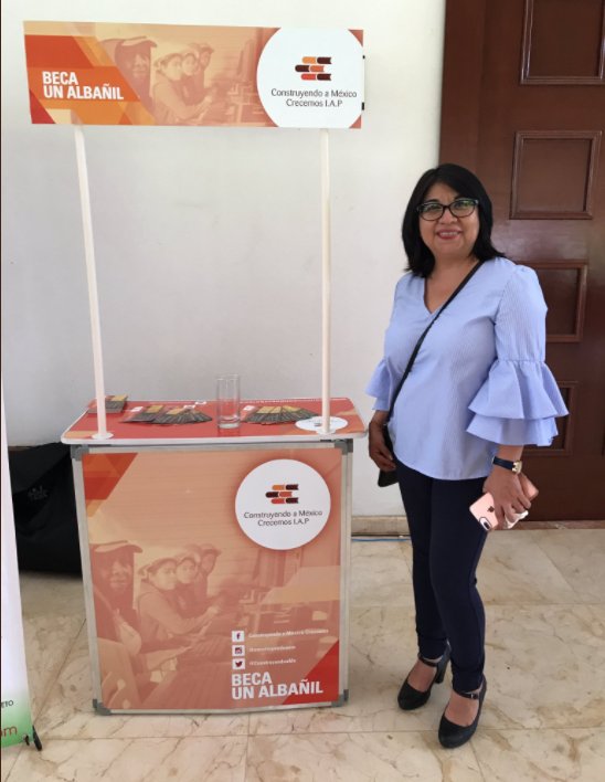 ConstruyendoyC's tweet photo. Conoce la campaña de #BecaUnAlbañil de #ConstruyendoaMéxicoCrecemos en nuestro stand de Cancún en la #RNSE17 de @Infonavit con @DSEInfonavit https://t.co/RrnhjtK2Kq