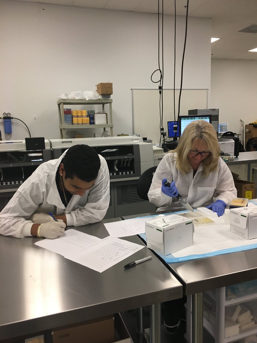 bocabio1's tweet photo. Boca Biolistics employees happy &amp; hard at work! https://t.co/tYRGk7Morq
