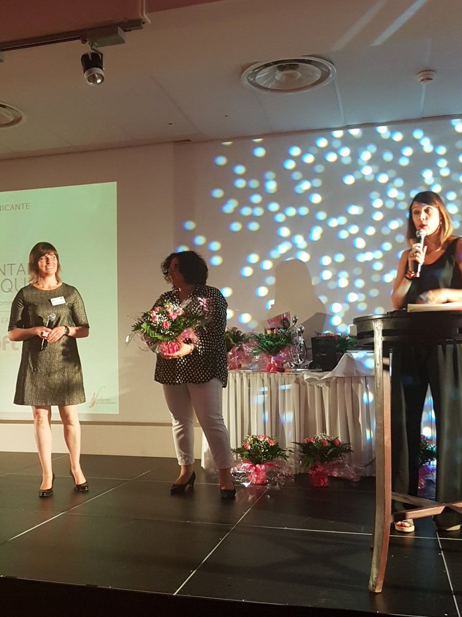 FemmesEco's tweet photo. Chantal Vacquet, Directrice commerciale #IDSOFT @PEGASEPROP est lauréate de bronze prix Femme Communicante ! #FEMECO17 https://t.co/CF6Zv2HWoE