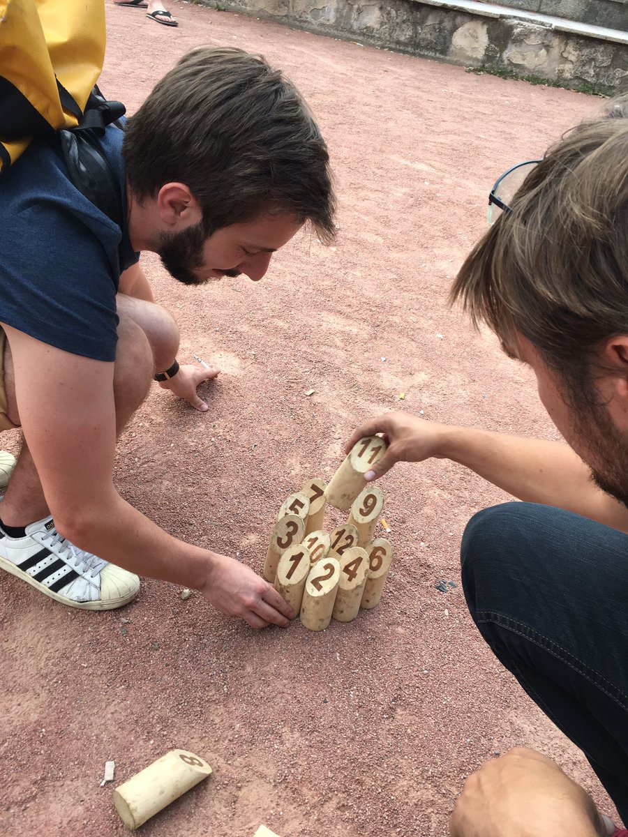 Crémaillère ShowYou avec  <a href="/Welkom_io/">Welkom</a> <a href="/MaClede12/">MaCleDe12</a> @kidocine <a href="/BeFretly/">Fretly</a> #molki #startuplife