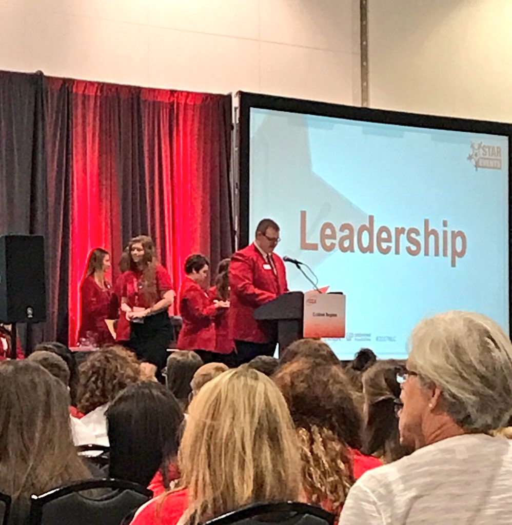MrsRSturm's tweet photo. GOLD for Holly at #NLC2017!! Way to go!! https://t.co/ONQvqwfw03