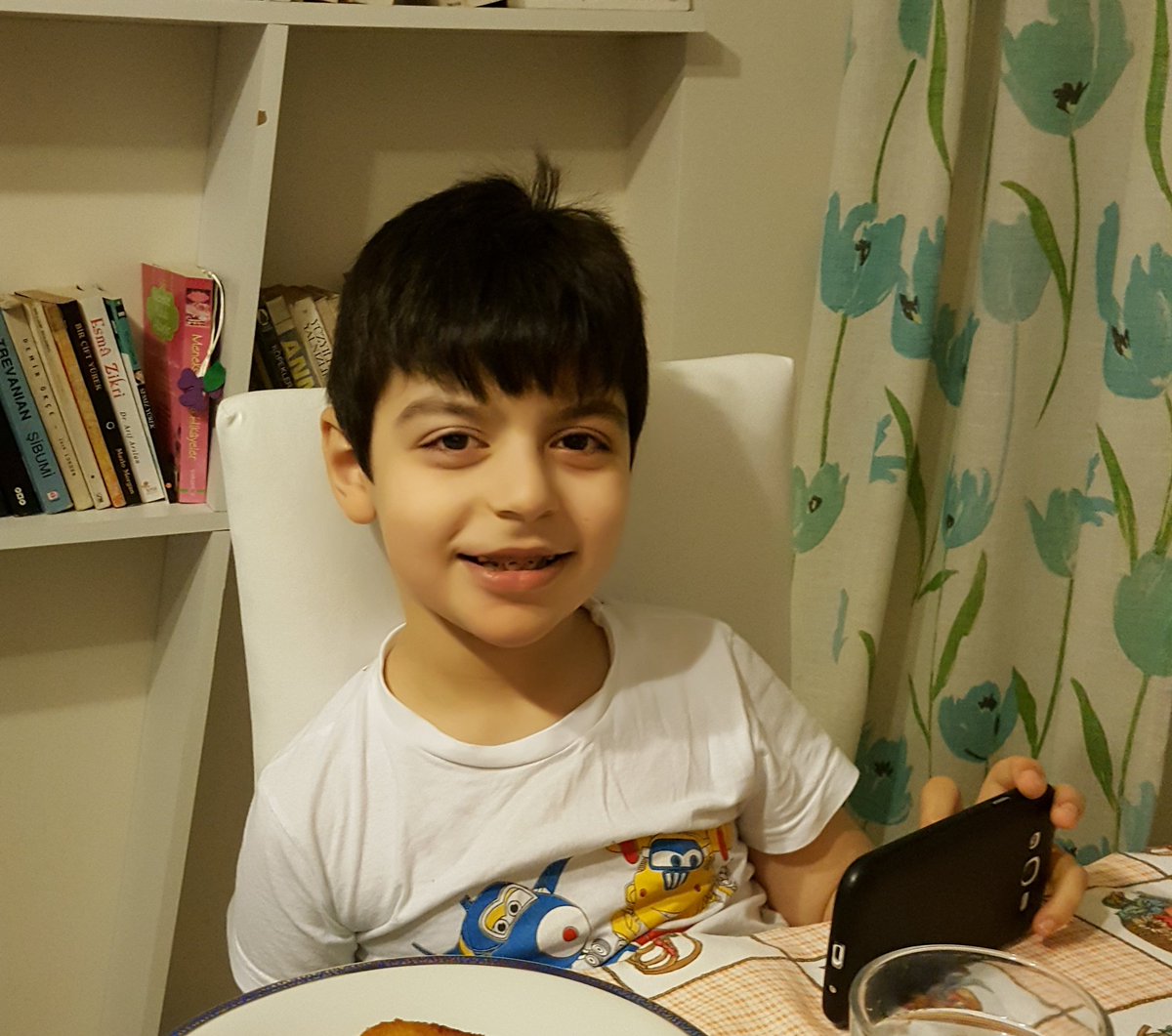 bir_serencam's tweet photo. Odaklanabiliyor bazen ve bak dedigimde bakabiliyor bunlar tedavi sayesindeymis 

Ömerİçin SonAltmışBin https://t.co/0fNtH7DDly