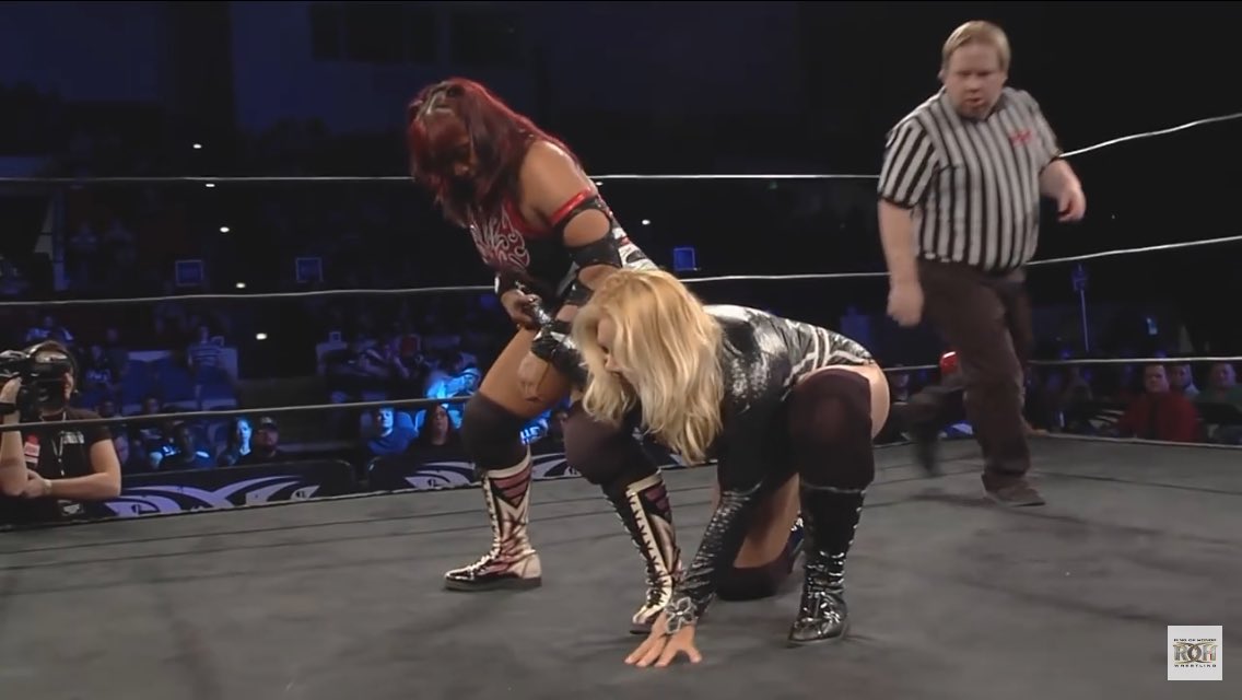Women_of_Honor's tweet photo. #WOHTBT #CMLL #WOH Marcela vs La Amapola https://t.co/q2lF8CWGmZ https://t.co/kYGZWxWZVt