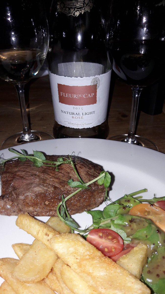 melventer_pr's tweet photo. Wow!! @comewinewithussa @ginjarestaurant @fluerducapwines #shareyourflair #comedinewithus #ginjarestaurant #winetime #fluerducapwines https://t.co/zmlupekvFt
