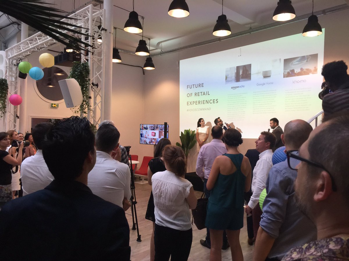 HUBInstitute's tweet photo. Presentation des différentes experiences qui font du @hublabparis un lieu d'innovation https://t.co/vNBb1qlkez https://t.co/Jd3PXEKANf