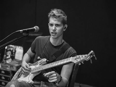 Imagine_TV_'s tweet photo. #Imagine James sees a boy looking at your ass 
@TheVampsJames https://t.co/4Tz4e9BL69