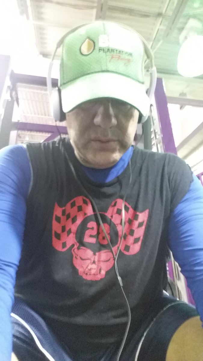 msenicaracing's tweet photo. #desperado mode! #BellPlantation #AmericanPowerhouse #NASCAR #fitdriver #gainz https://t.co/W7l0o3vR1D