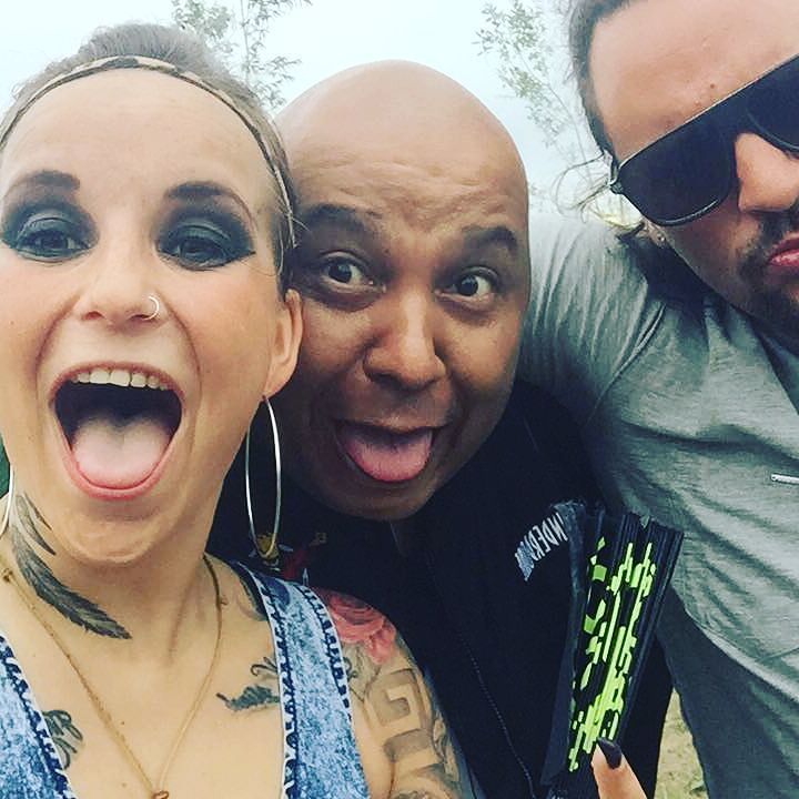 damouthofmadnes's tweet photo. Gezellige mensen! #hardcorelifestylenl #madness #dq17 https://t.co/2EyWHHVWbP https://t.co/JiichPqybn