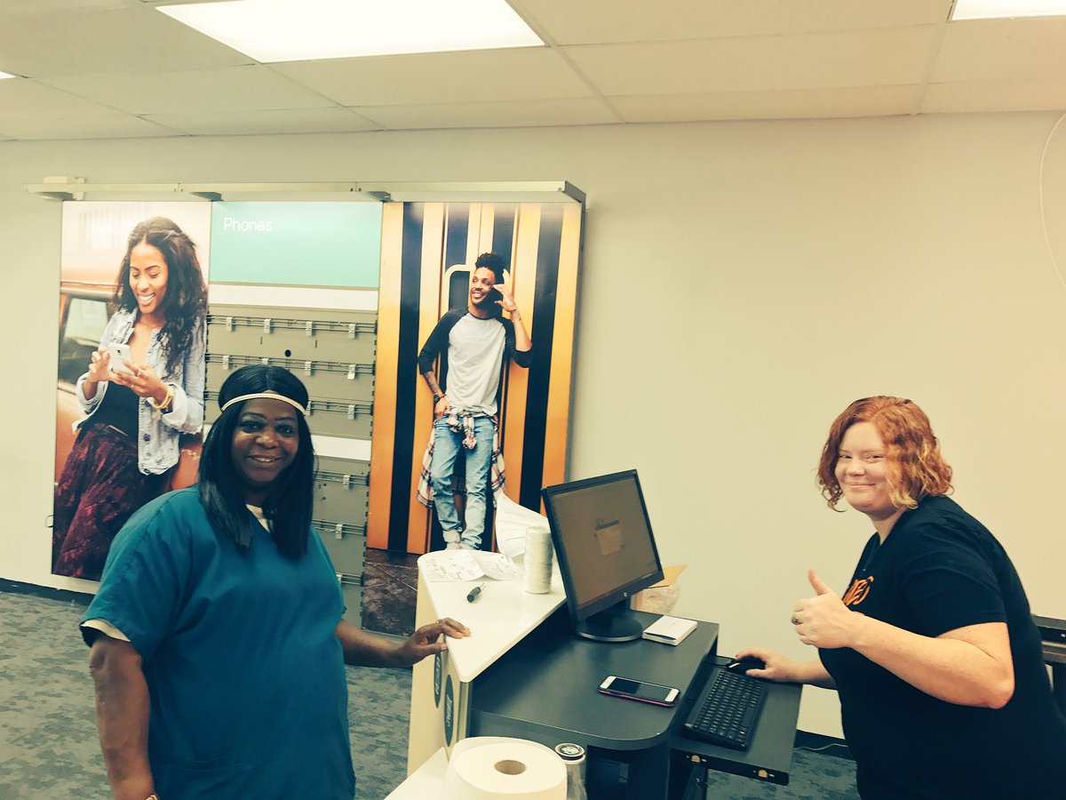 NEFFGEN's tweet photo. Soft opening today at the new Next Generation location in JAX!! First customer making very first transaction inside door! @carloscaceresFL https://t.co/Uoayt3hPxp