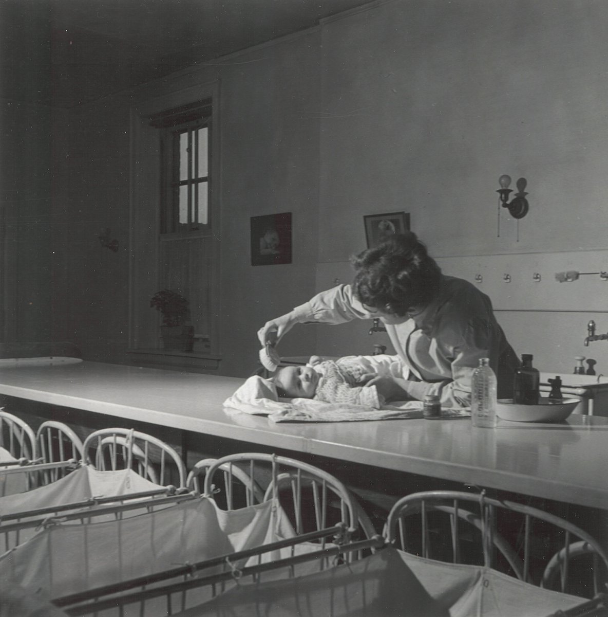 HumewoodHouse's tweet image. #ThrowbackThursday @HumewoodHouse providing #Progams #Services &amp;amp; #Supports to #Pregnant &amp;amp; #Parenting #Women for over 100 years!