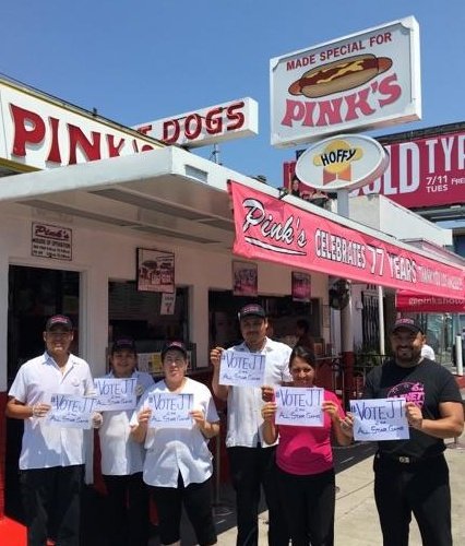 pinkshotdogs's tweet photo. 1 hour left!!! #PinksHotDogs votes for @redturn2! @AllStarGame #VoteJT #retweet #LetsGoDodgers #3rdBase https://t.co/renlXrSqPY