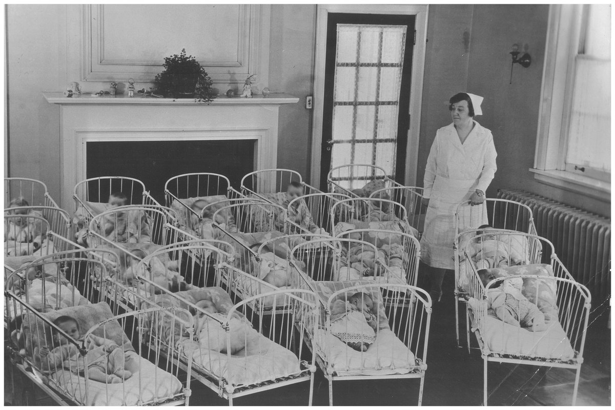 HumewoodHouse's tweet image. #ThrowbackThursday @HumewoodHouse providing #Progams #Services &amp;amp; #Supports to #Pregnant &amp;amp; #Parenting #Women for over 100 years!