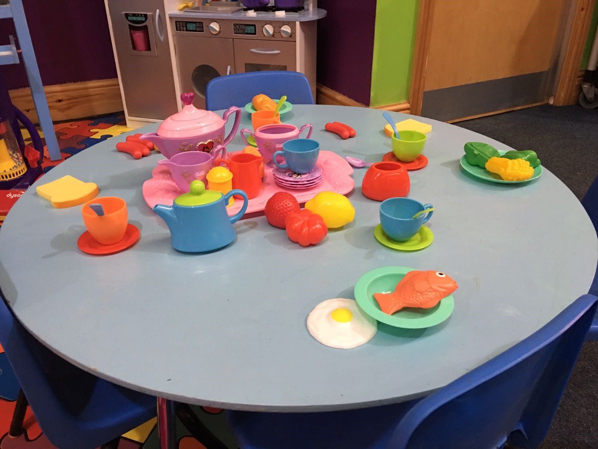 #TeessideHour Our #HomeCorner is proving really popular with the #children! It's out during the week, in term time on #ToddlerSessions!