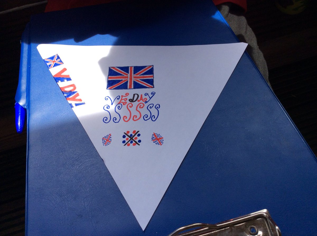 ClassRWvic's tweet photo. Too hot in the classroom, so we work outside creating bunting for our VE Day party! https://t.co/TsRaEjMzCM