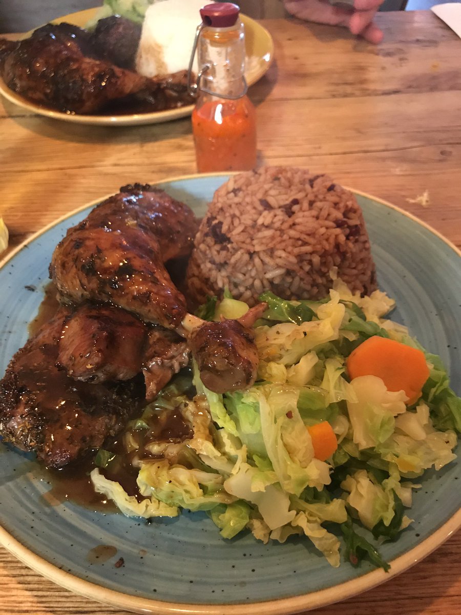 Maaaate you ain't had Jamaican food until you've been here! .<a href="/Caribbcroft/">Caribbean Croft</a> #Ballin #JerkEveryTing 😻😻😻 🇯🇲