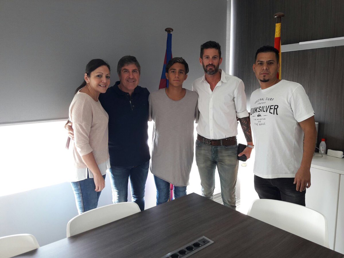masideassports's tweet photo. Our player, #DiegoAlmeida has signed his new contract with @FCBarcelona. Congrats, Diego! ⚽️ #masideassports #barça https://t.co/oPwBjoSiuw
