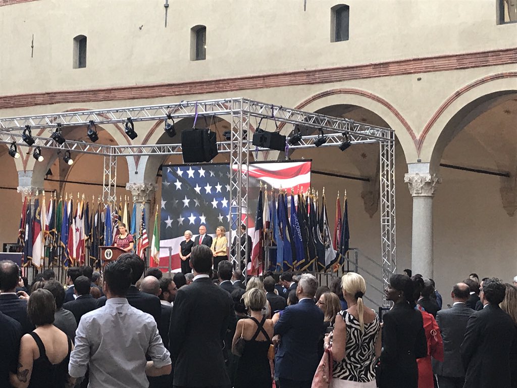 elisadalbosco's tweet photo. At #July4Mi with @UsConsulMi #meReeker @paolocolomboLA7 @Andrea_Radic @VirgiliAlessio @Acosimi @NicoloTiziana @ComuneMI https://t.co/xiNcq1liGw