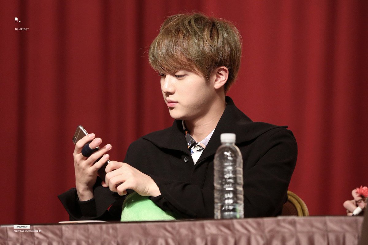 seokjinfile's tweet image. 