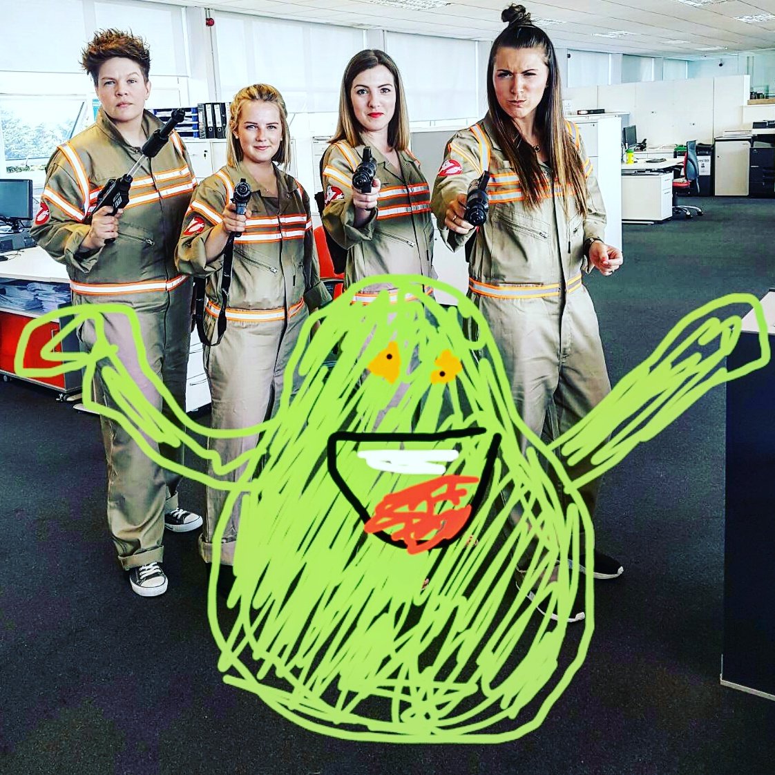 JayneMcHarris's tweet photo. Thanks @spindogs for a brilliant #nightatthemovies and thanks for crowning us the winners 🏆#fancydress #Ghostbusters https://t.co/x7LdVr0PsL