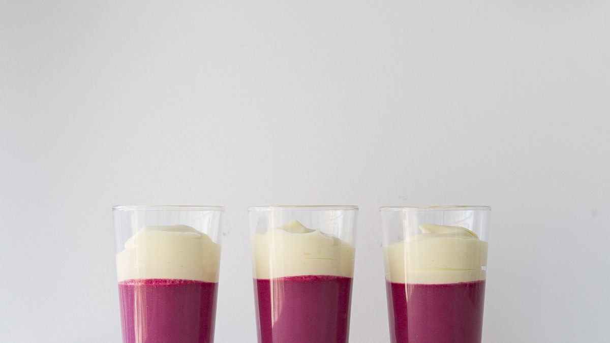 MelissasProduce's tweet photo. Have you ever seen #SteamedBeets look any better? Beet Panna Cotta & #MeyerLemon Mousse via @bonappetit -- https://t.co/4lMAdsLGB9 https://t.co/0m5G5kIX5Y