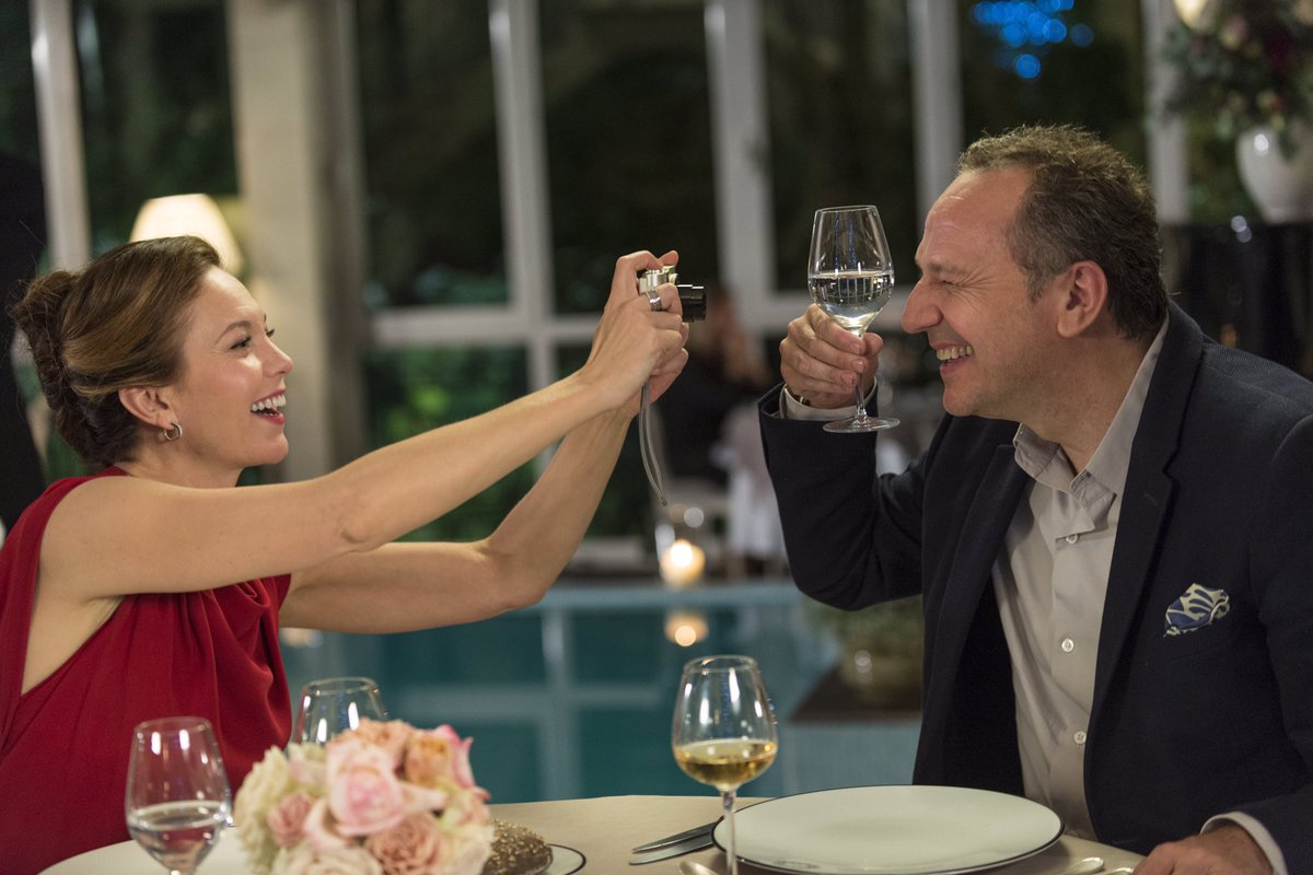 <언페이스풀>, <배트맨 대 슈퍼맨> 다이안 레인 그녀와 함께하는 <#파리로_가는길>의 #여행뽐뿌주의 보도스틸 10종 공개💕 #낭만가득 #프렌치로드트립...