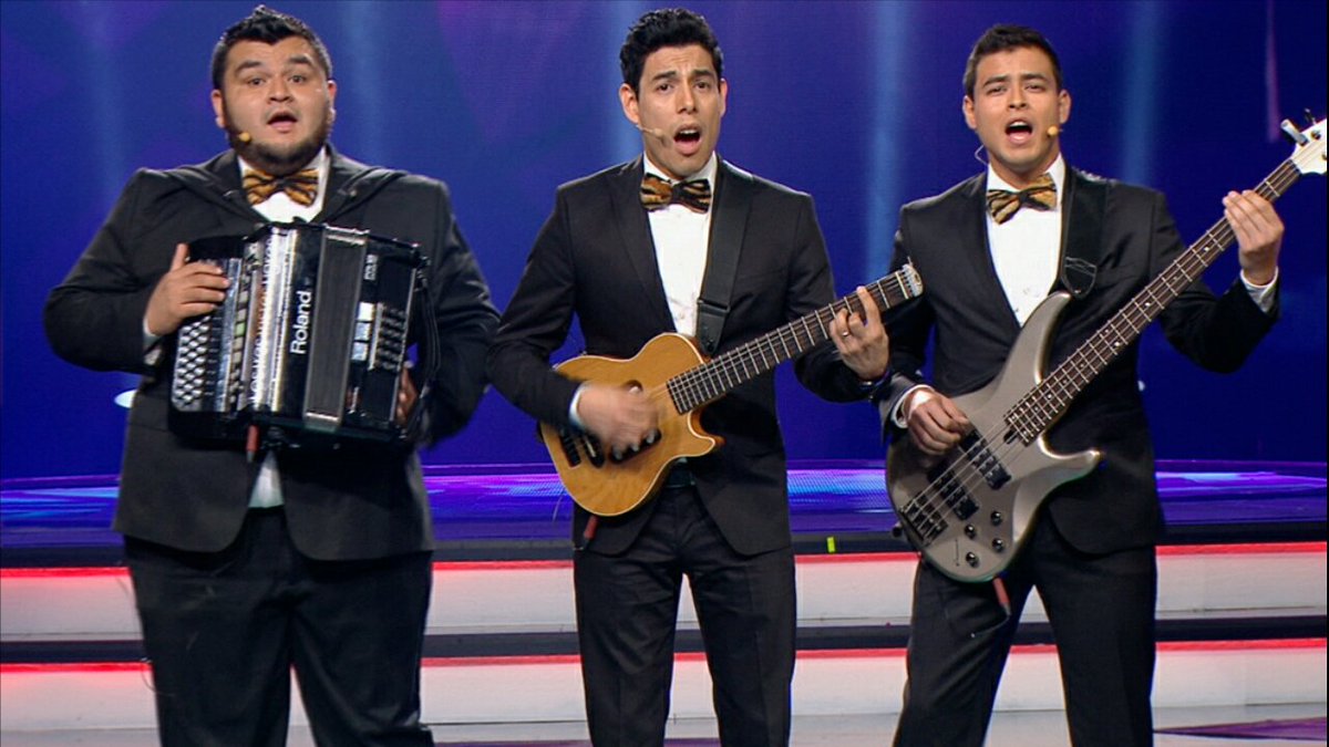 3TTNEWS's tweet photo. Este sábado a las 5:30pm empieza la repetición de "Parodiando Noches de traje" por "Las Estrellas" donde @LOS3TT tienen aparición. https://t.co/iLpxNLLJyd
