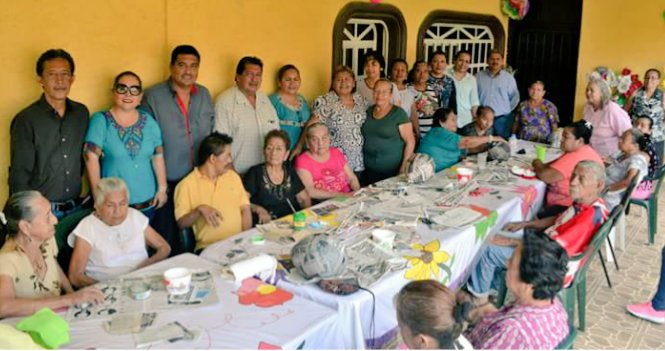 SuchiateDif's tweet photo. Nuevas instalaciones de Casa DIA "Nuevo Amanecer" en CD Hidalgo, Suchiate Chiapas @difchiapas @INAPAM #FelizJueves 
https://t.co/P4bJchNaP3 https://t.co/K6ocQa6PFg