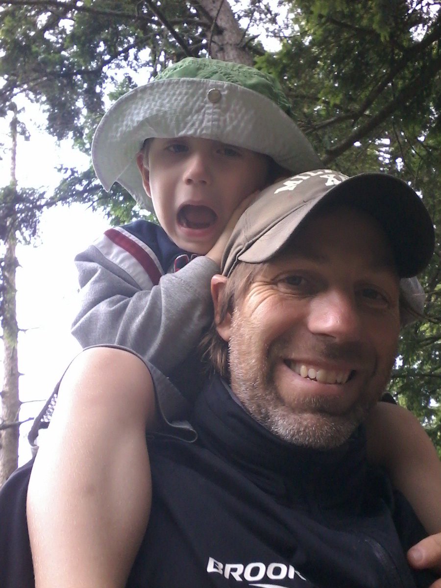 MilfordXC's tweet photo. Run, walk, or hike....we all need to get #oustide and experience the beauty of nature. We are raising an #Outside kid.  #Miles https://t.co/Vn3ySbSCqz