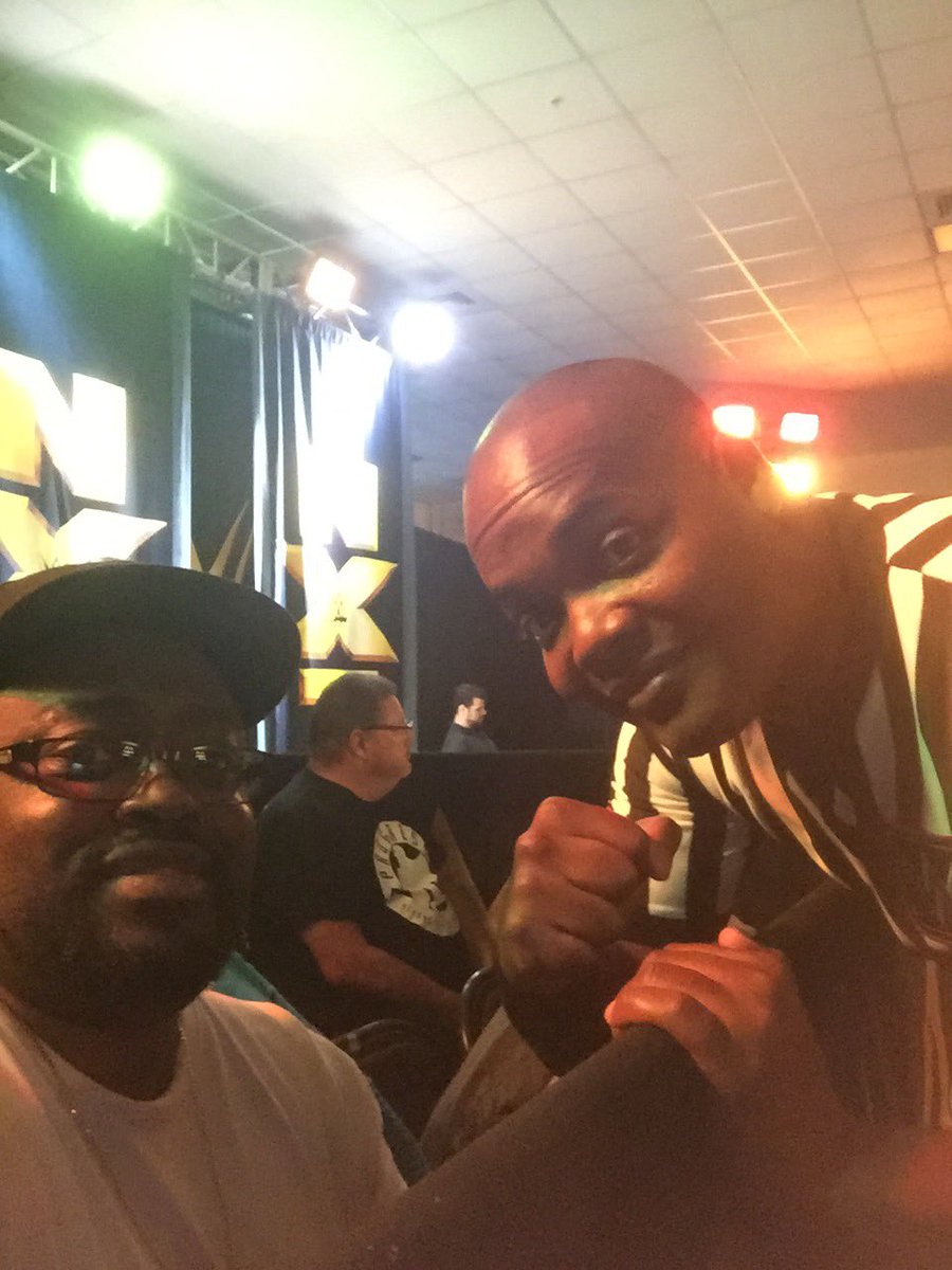 yungninja's tweet photo. #nxtlakeland ......coolest referee https://t.co/YlRqP44Vg0