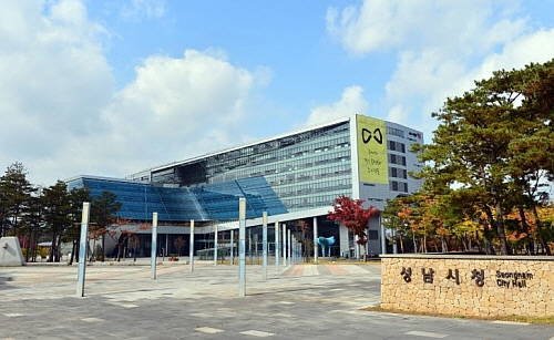 red117324's tweet image. #성남시 식용수분야 위기관리 「경기도 최우수」!!!!! 선정!!!!👍👍👍

성남시가 2017년 식용수분야 위기관리 대응능력 평가에서 최우수 기관으로 선정되었어요~!!!!! 짝짝짝!!!👏👏

항상 안전하고 깨끗한 수돗물 공급을 위해 노력하겠습니다~~❤️