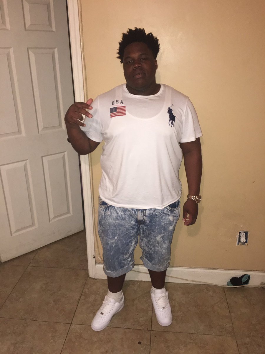 Autoripbigs's tweet photo. Felt in love with the money🤤💯🌊#LLMBROTHER #LLCHAD #LLSHEEP https://t.co/CNpLLNJFgt