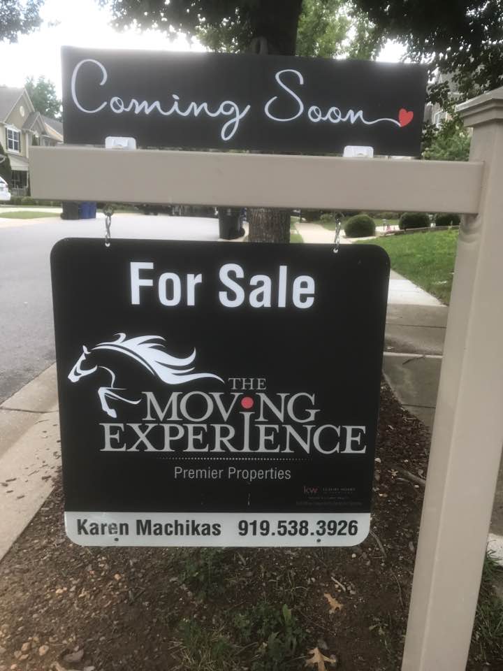 Nadine_Realtor's tweet photo. Do you live in #NorthCarolina area &amp; looking to #buyahome ? I'll refer you to an amazing #Realtor Mention code: "NMR".
#RealEstateReferral https://t.co/0PbERtKUEz