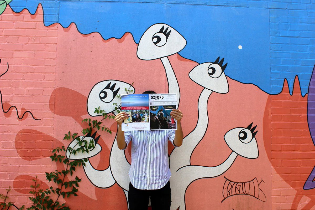 oxfordamerican's tweet image. All eyes on an #OAInTheWild, spotted between @theRootcafe &amp;amp; @EssePurseMuseum. Tag your #OAInTheWild on Instagram for a chance to win prizes!