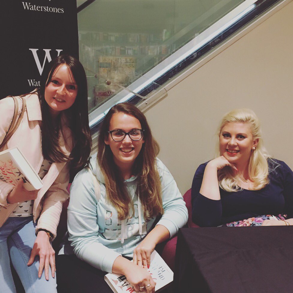 fipeg23's tweet photo. Fun Q&A & meet and greet with @LouisePentland ! β¨#WildLikeMe @WaterstonesGla @kirsty_mackay https://t.co/ivgEy1EYJy