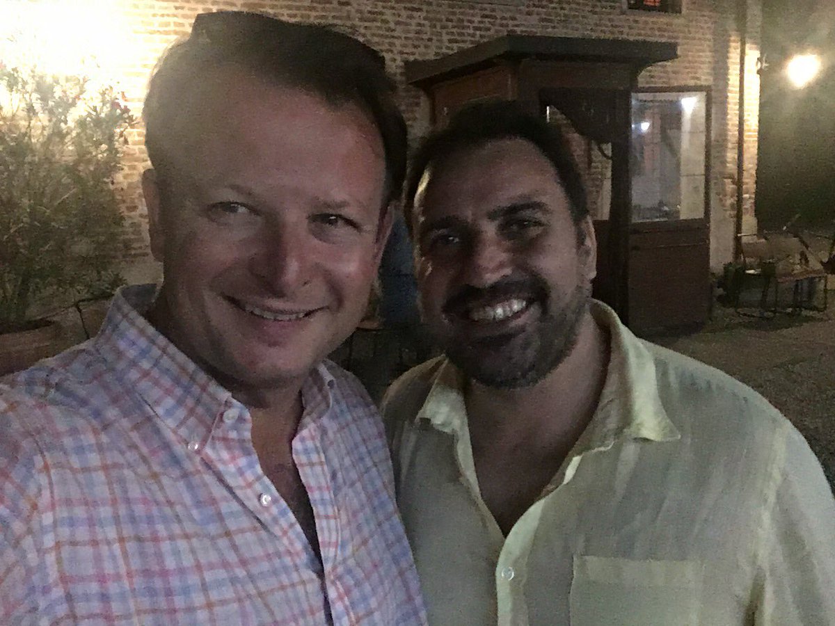 Pascal_Jauffret's tweet photo. @LKaragulian un caro saluto dall'italia https://t.co/DCJNLvAFms