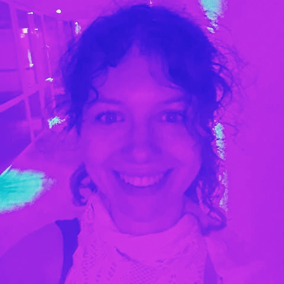 violinbow's tweet photo. Next #video in #purple ;)? What do you think?
#crazygirl #crazyviolinist #crazymusicians #violinistsofinstagram #c⦠https://t.co/2he7XOsKa3 https://t.co/S8ToVfPHIN