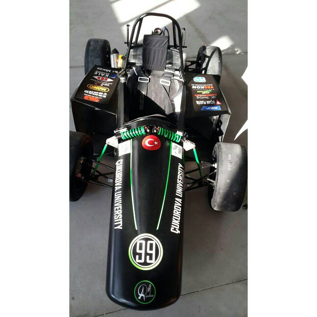 CukurovaRacing's tweet photo. CR-A1 Lansmanı
#formulastudent #cukurovaracing #cra1 #racecar #fsae #formulaata #lansman #2017 #sponsor #Adana #İtalya #Parma #ÇukurovaÜni https://t.co/aLr0pLIg3C
