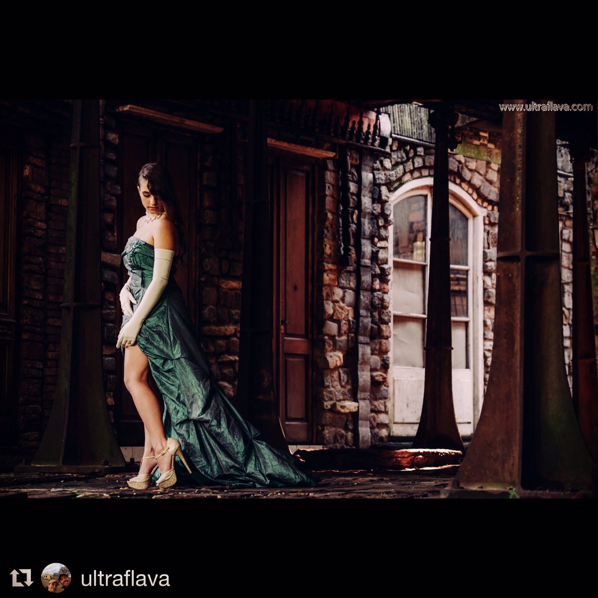 campanopolis's tweet photo. #Repost @ultraflava
・・・
#book15 - Anabella en @campanopolis #ultraflava https://t.co/oMDH3ZOEcc