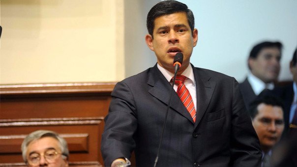 informate_pe's tweet image. El #fujimorismo lamentó que #PPK no haya incluido a #Bedoya en reunión con #Keiko ► goo.gl/vQmvbA