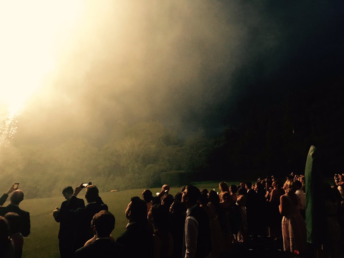 DykeHouse's tweet photo. A wonderful evening to a fabulous evening... #Prom2017 #GoodLuck #AlwaysDHC #DHC https://t.co/uWUVKrpx1z