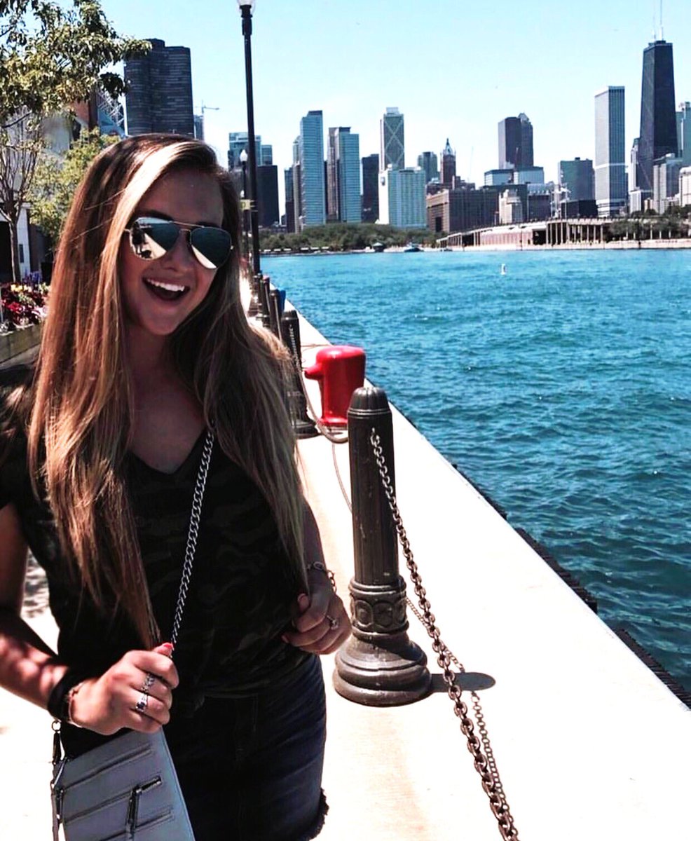 Views from the Zeta Chapter!!! 🗺📍 Hawaii, Aruba, Spain, and Chicago 🌴🏙 #utkzta #ZTAdventure