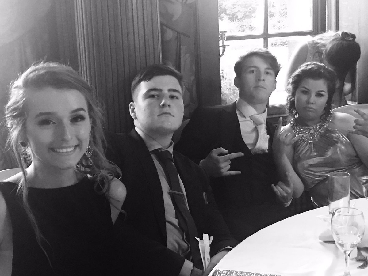 DykeHouse's tweet photo. Seeing our wonderful young people celebrating an amazing chapter of their lives! #Prom2017 #GoodLuck #AlwaysDHC https://t.co/4jqSHtpnu4