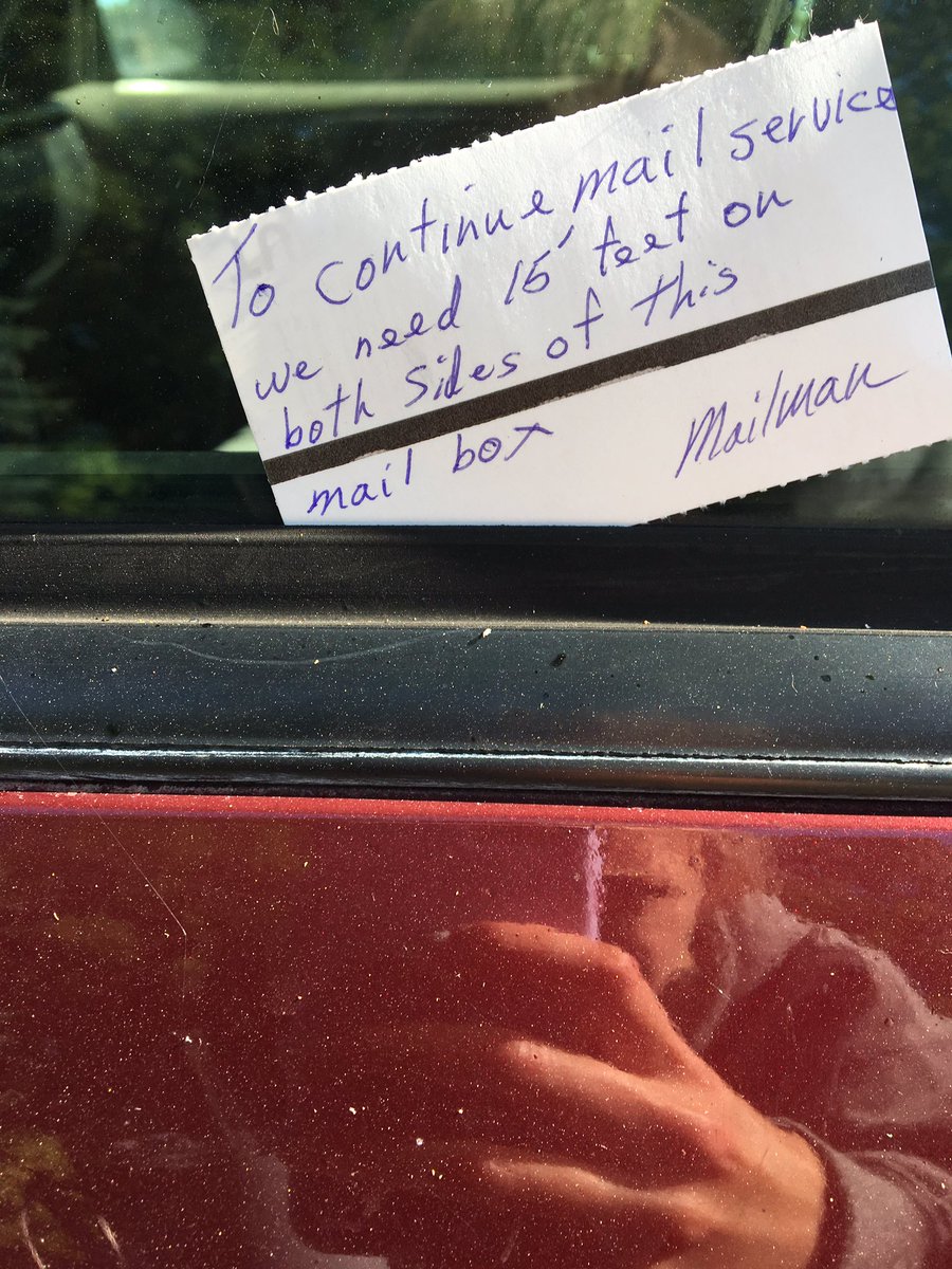 16_kali's tweet photo. When ur bf lives in a rich ass neighborhood π #sorrymailman https://t.co/2Yo57GaWqq