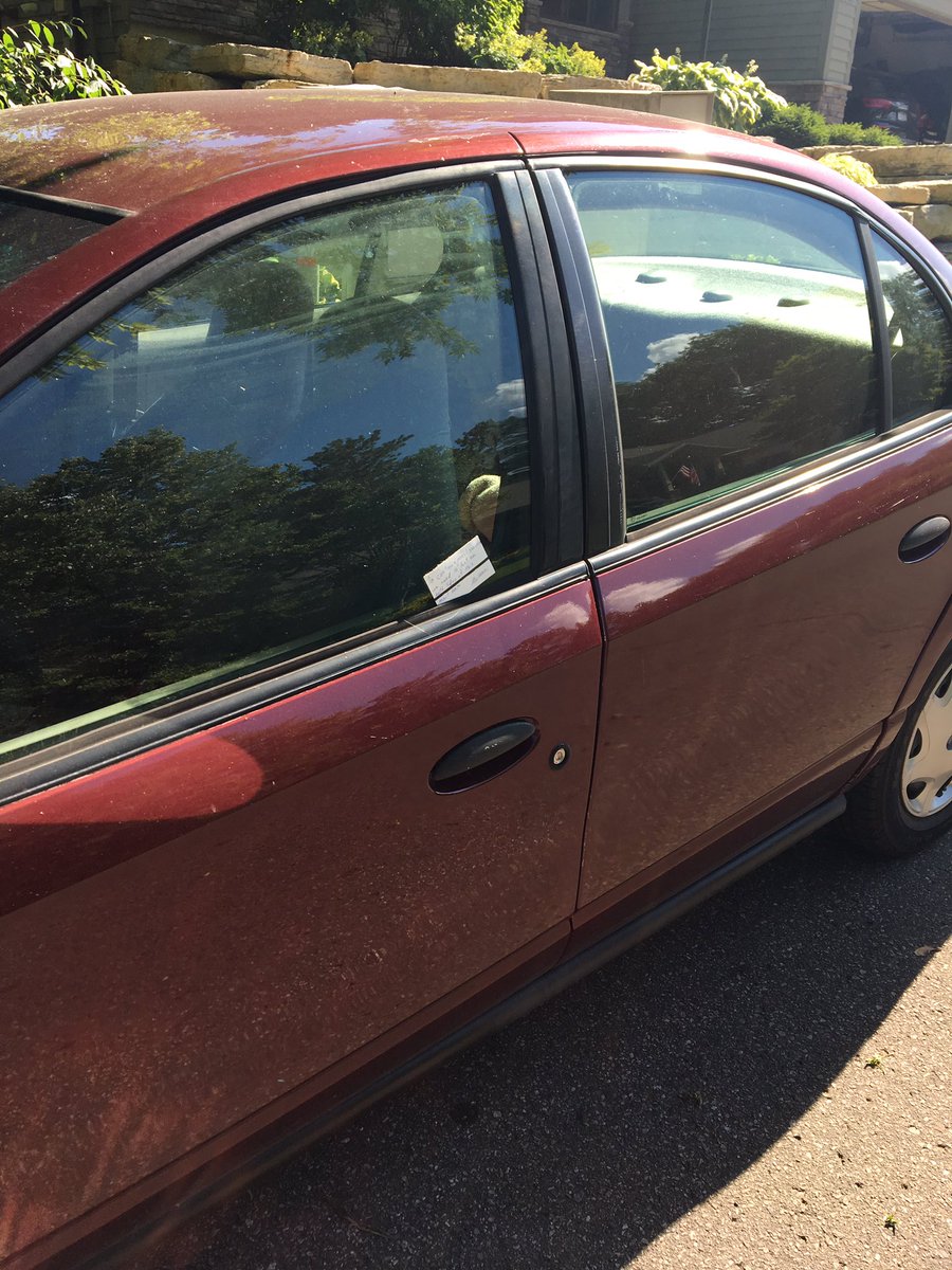 16_kali's tweet photo. When ur bf lives in a rich ass neighborhood π #sorrymailman https://t.co/2Yo57GaWqq