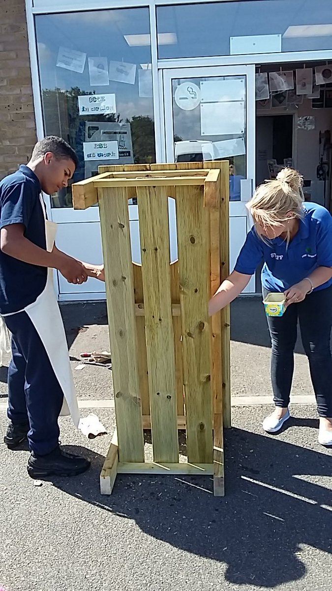 TheRowansDT's tweet photo. The mud kitchens are practically finished, ready to present to Balfour Infants' children tomorrow! Amazing work boys. So proud @TheRowansAP https://t.co/YZhwncvCJj