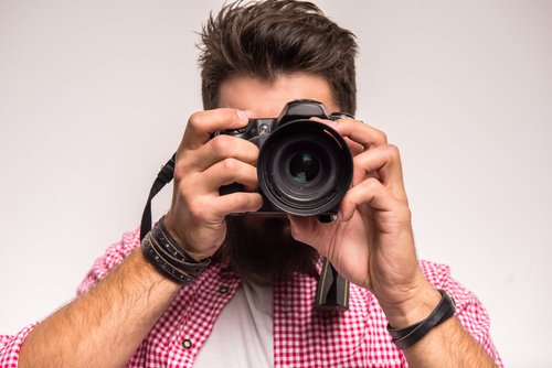 It's time to swap out your LinkedIn photo with a better pic! Get your free headshot at the #YPAlabama Summit. ow.ly/RpDp30dpBGo