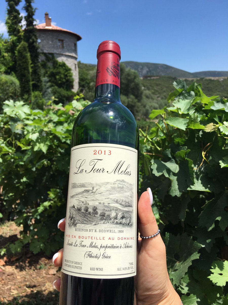 AliceAWineGuru's tweet photo. @Latourmelas #Biodynamic #organic #viticulture cultivating #cabernetfranc #merlot &amp;producing an exceptional blend with oak,black berry notes https://t.co/F1EJCoSm1Q