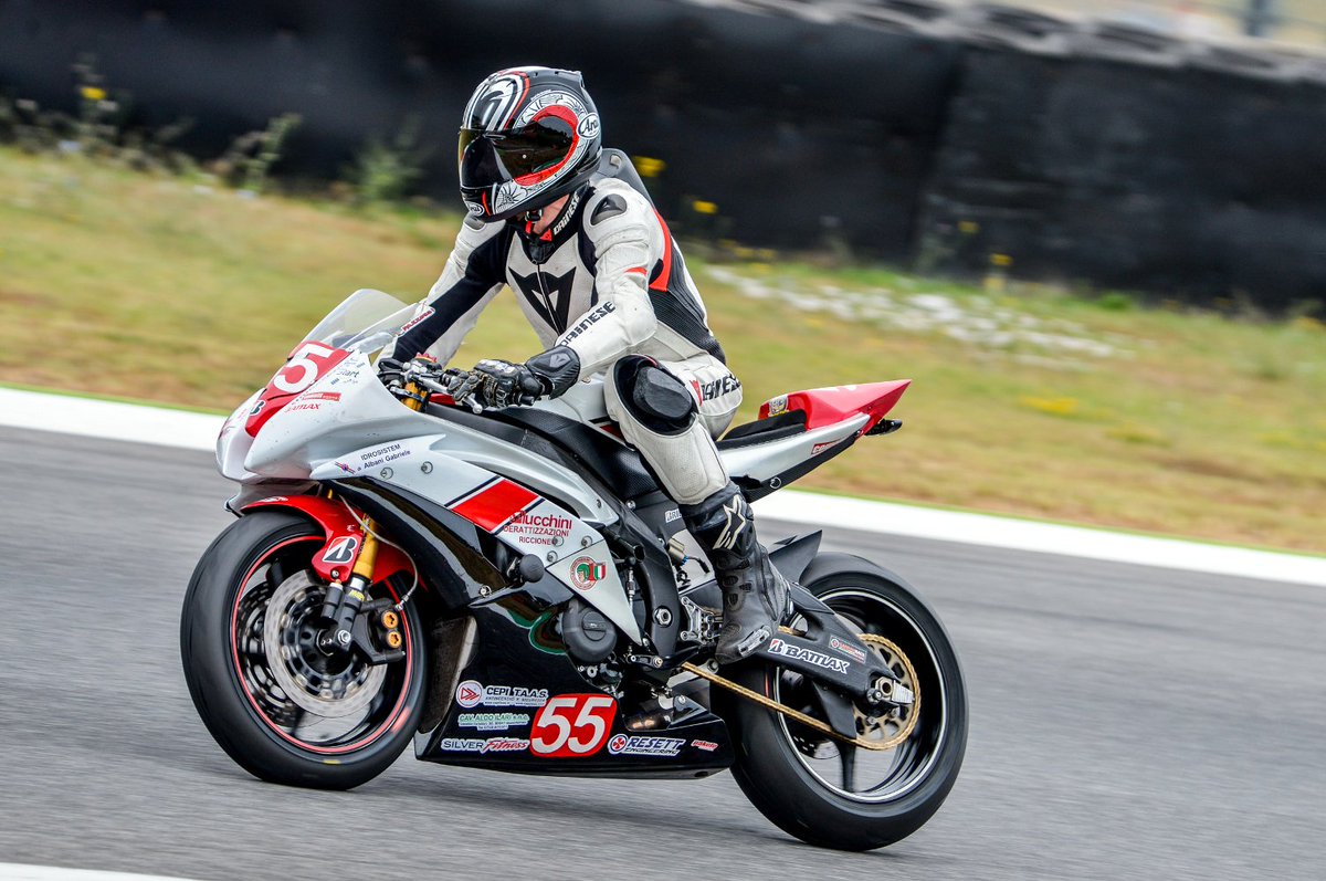 comotticorse's tweet photo. Trofeo Bridgestone @IdealGomme 3° gara a @MugelloCircuit per @gianlupazzini55 @comotticorse https://t.co/73qkoOVrMF https://t.co/G185vdPzRt